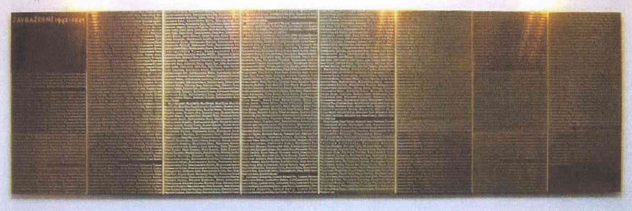 Tabuľa na počesť umučeným obetiam holokaustu